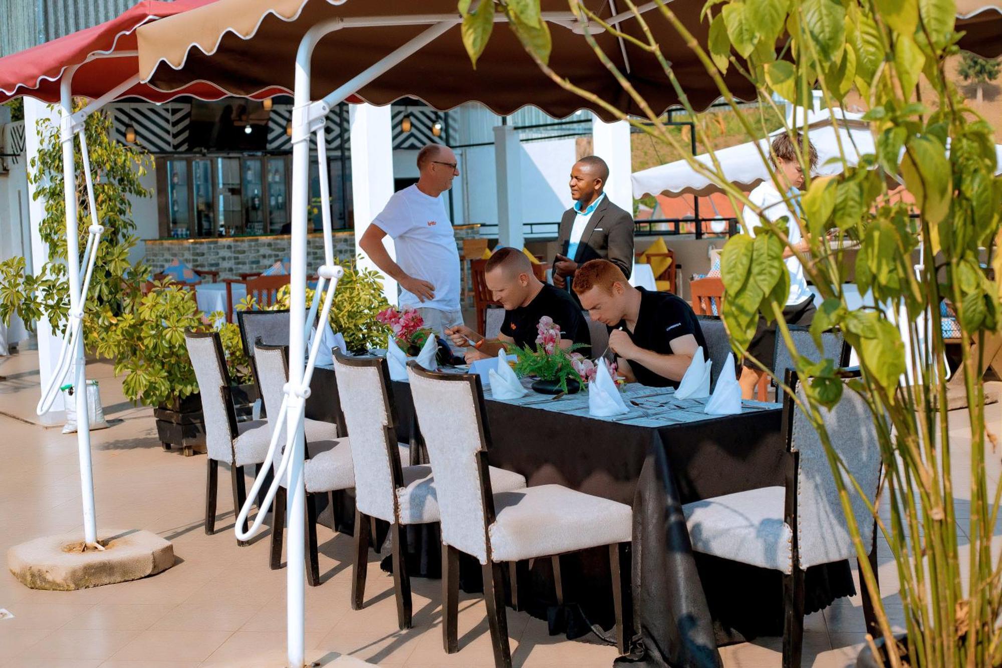 Kivu Hilltop View Resort Гисеньи Экстерьер фото