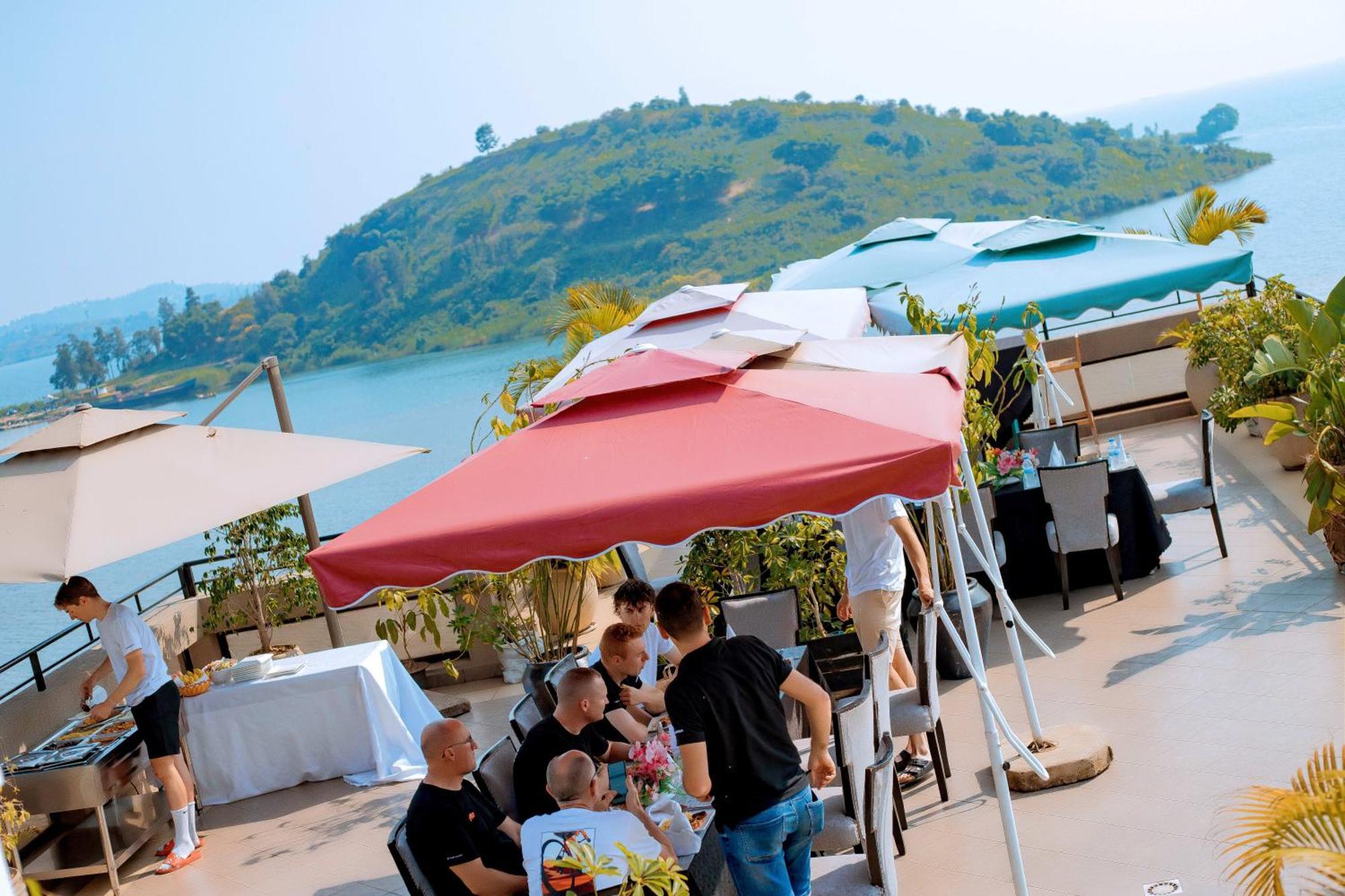 Kivu Hilltop View Resort Гисеньи Экстерьер фото