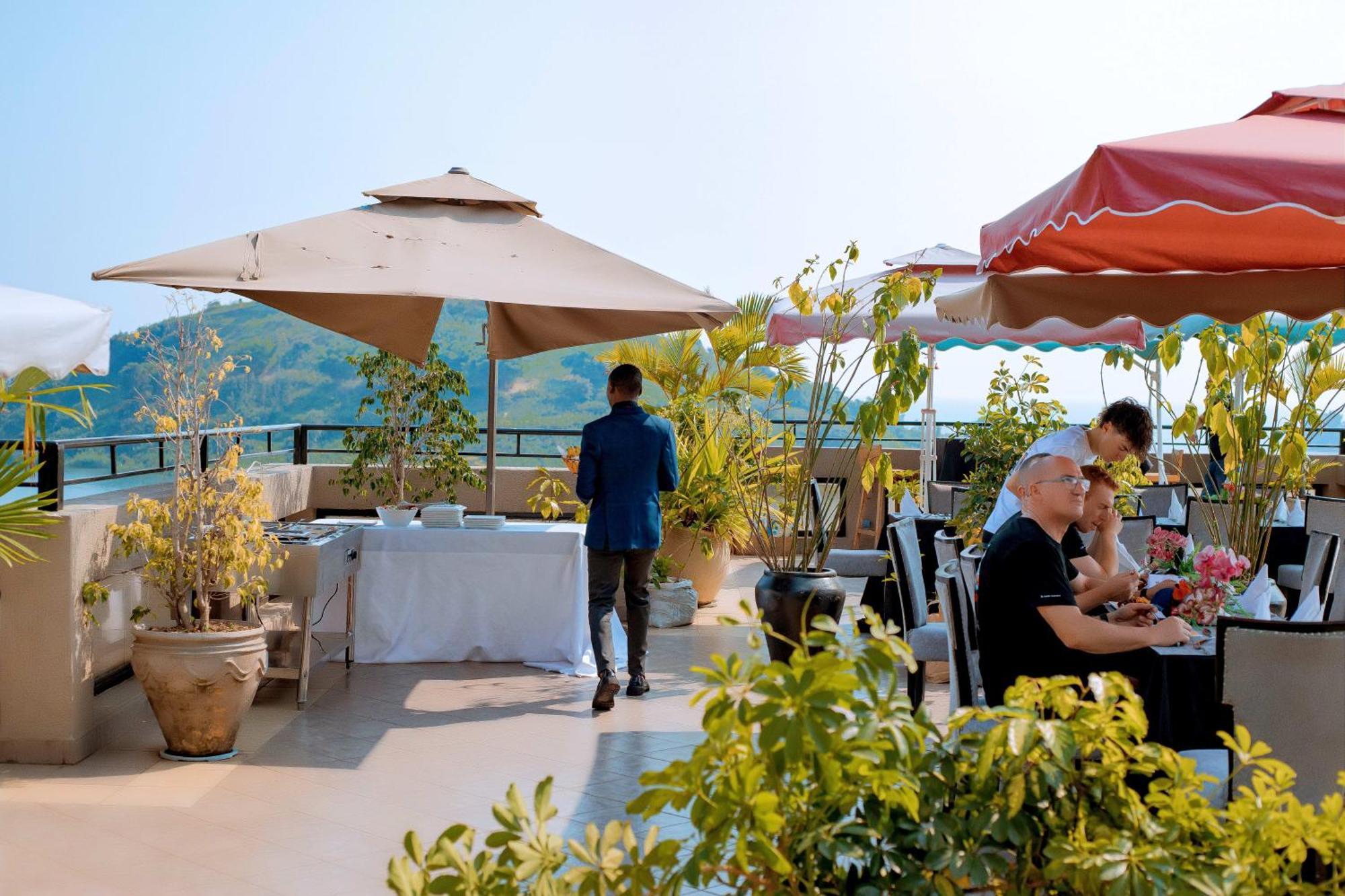 Kivu Hilltop View Resort Гисеньи Экстерьер фото