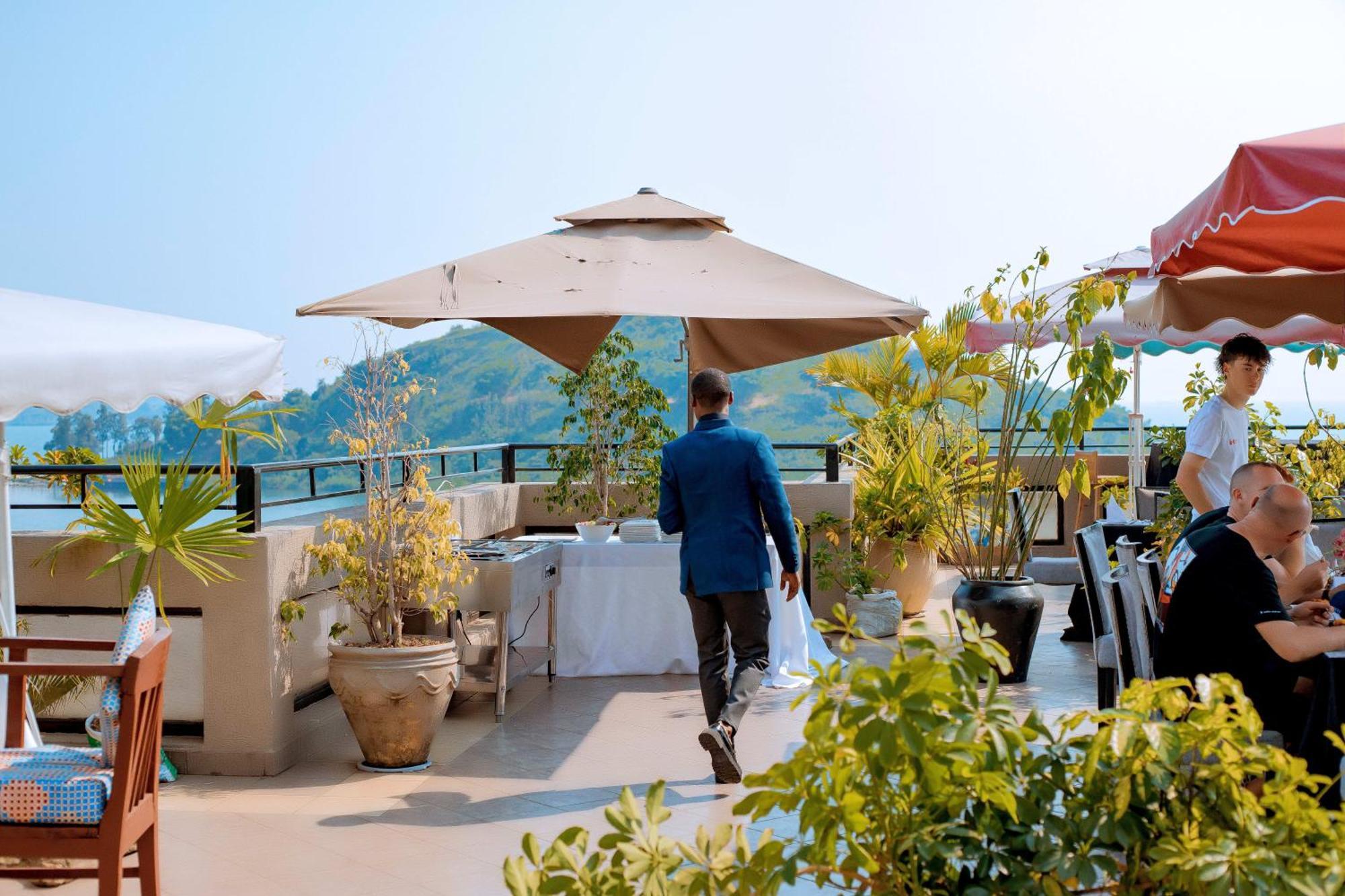 Kivu Hilltop View Resort Гисеньи Экстерьер фото