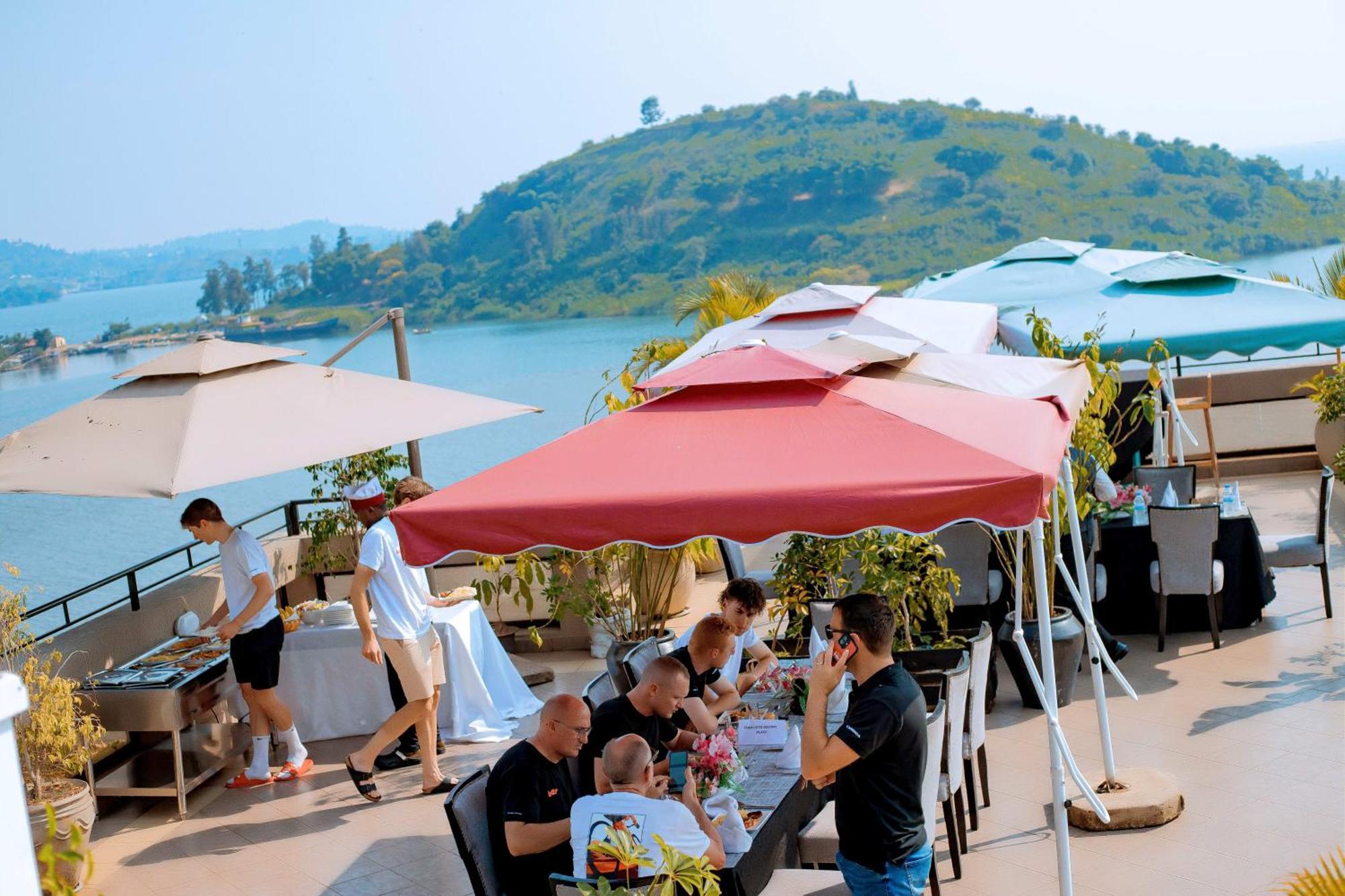 Kivu Hilltop View Resort Гисеньи Экстерьер фото